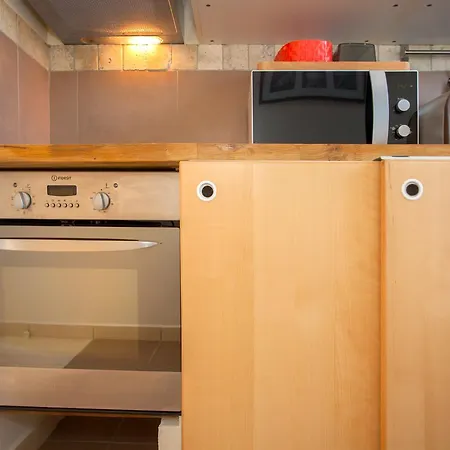 Agula Mora Вилла Леччи